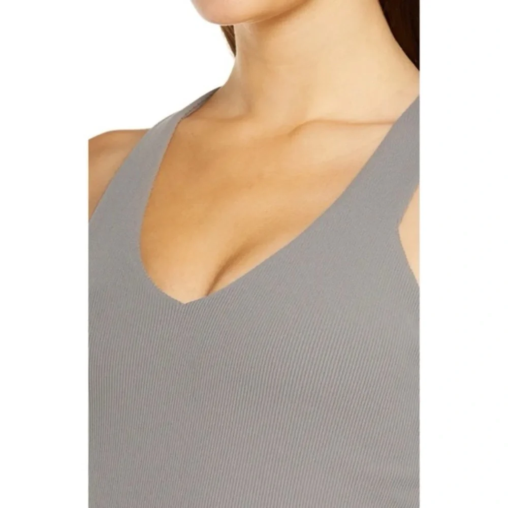 Alo Yoga Elevate Ribbed Crossover Tank Shadow‎ Grey Size Small